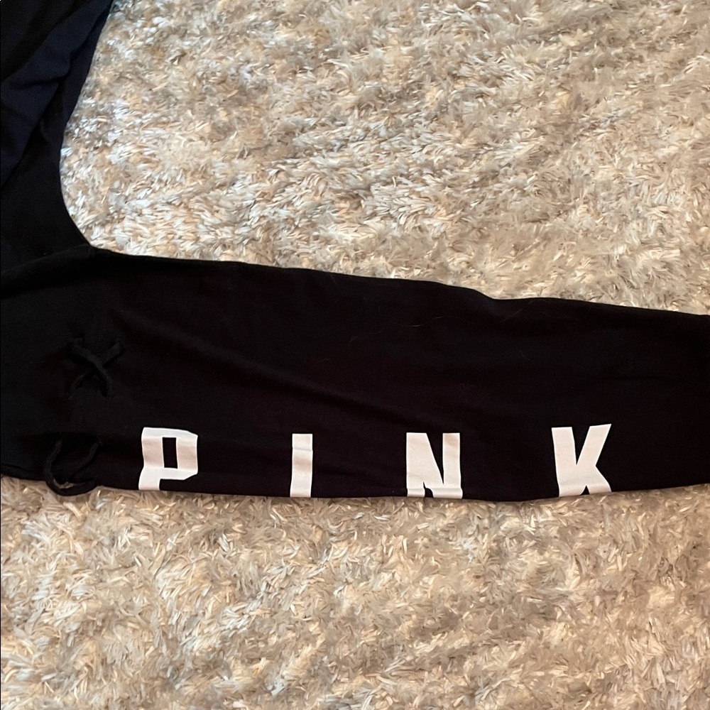 PINK Victoria's Secret Black Crewneck Logo Tee - Picture 5 of 5